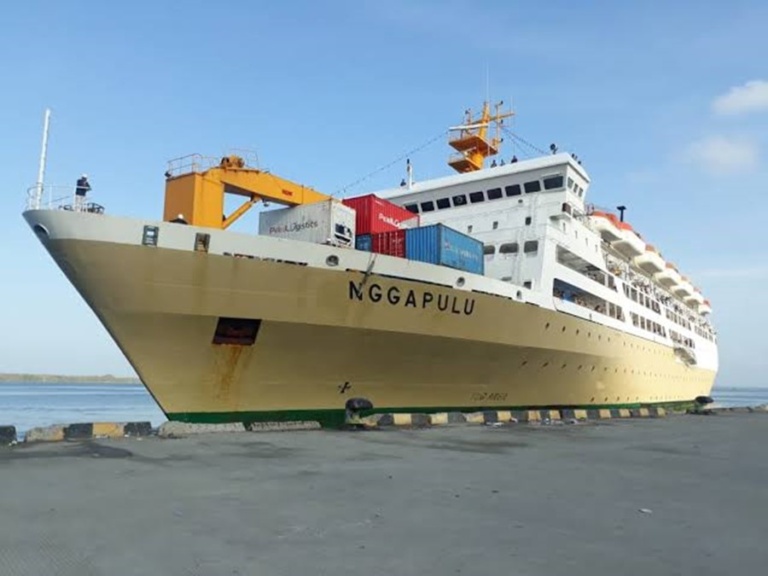 KM Nggapulu - jadwal dan tiket kapal laut pelni 2023 jakarta ambon fak-fak