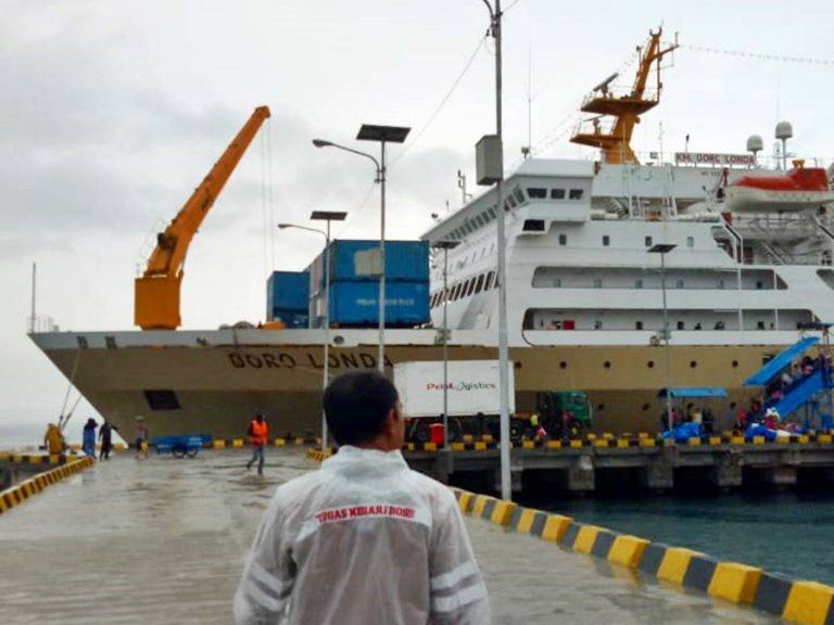 jadwal dan tiket kapal laut pelni km dorolonda 2022 makassar ambon surabaya