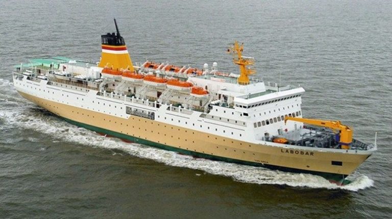 jadwal kapal pelni km labobar