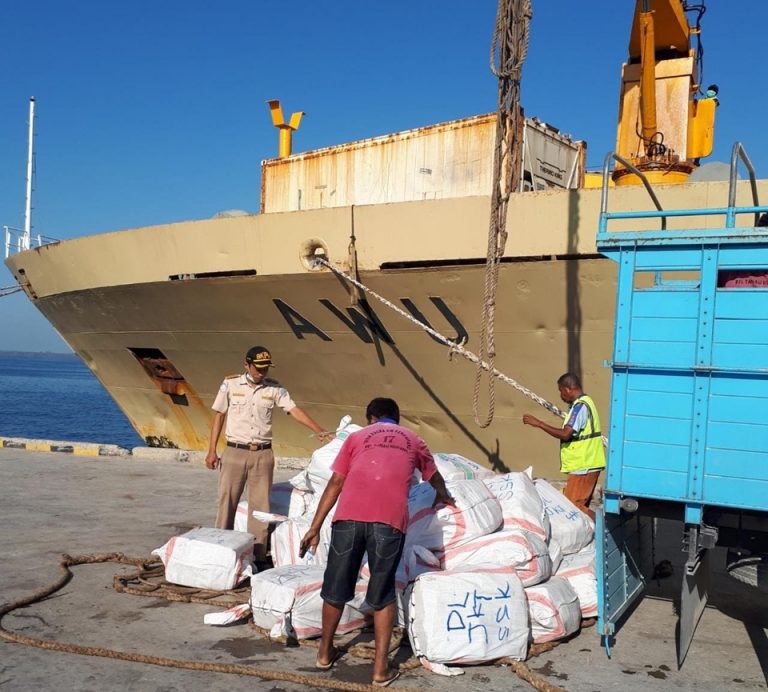 jadwal dan tiket kapal laut pelni km awu 2023 surabaya ende