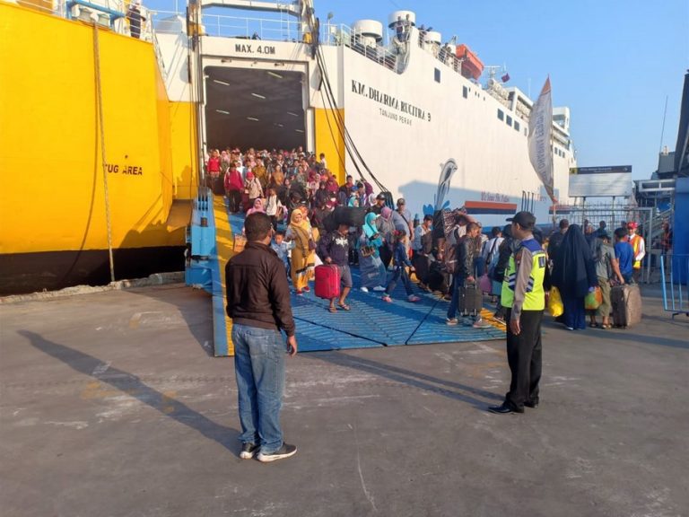 jadwal kapal laut km dharma rucitra ix semarang