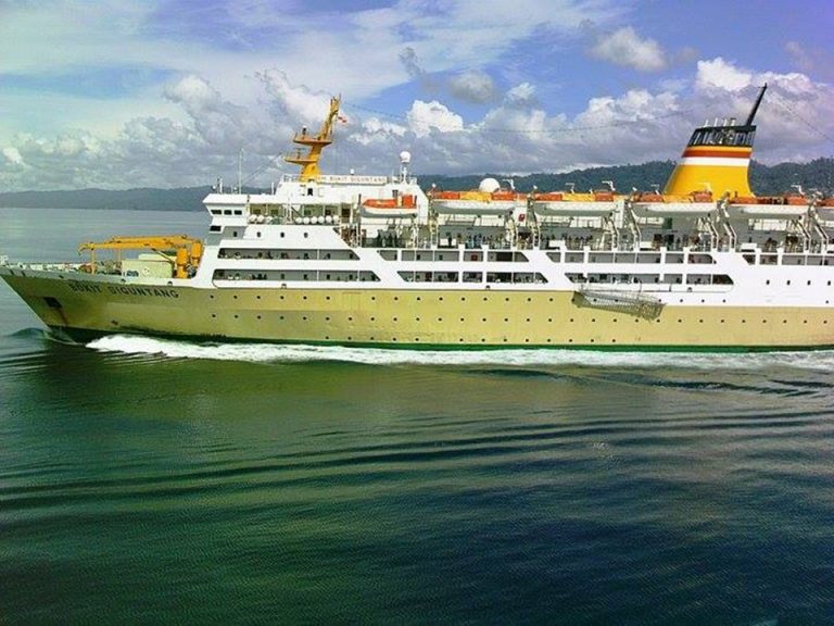 jadwal tiket kapal laut km bukit siguntang
