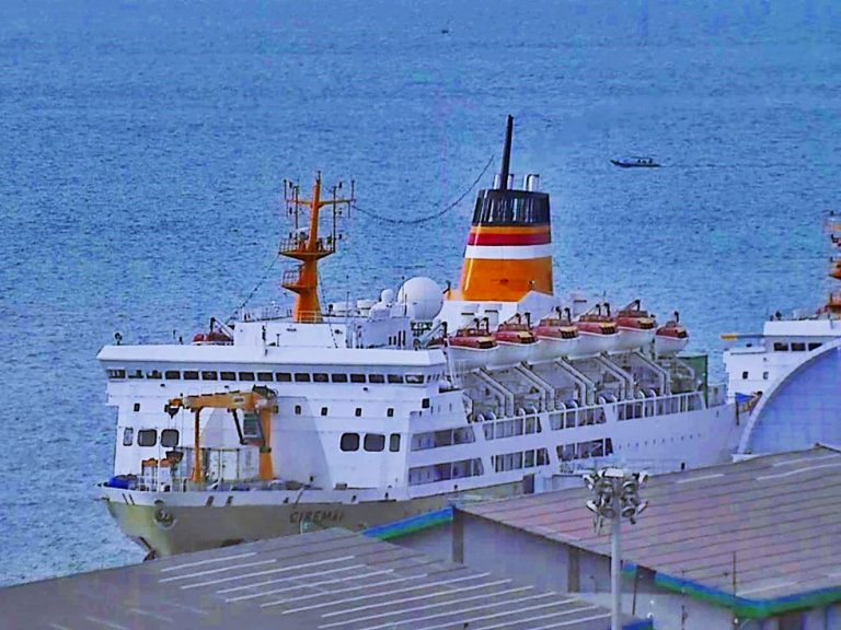 jadwal dan tiket kapal laut pelni km ciremai 2022