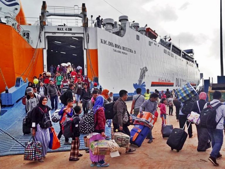 jadwal kapal laut km dharma rucitra ix 2020 semarang pontianak