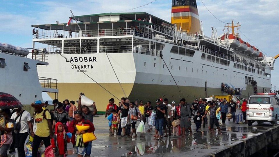 jadwal tiket kapal laut pelni km labobar 2021 jayapura sorong balikpapan makassar surabaya