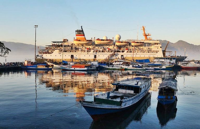 jadwal tiket kapal laut peln km sirimau 2021 ambon baubau