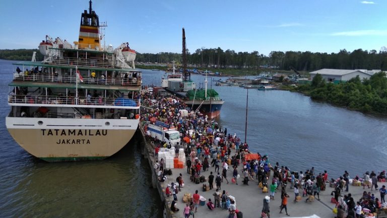 jadwal tiket kapal laut pelni km tatamailau 2024 bitung sorong
