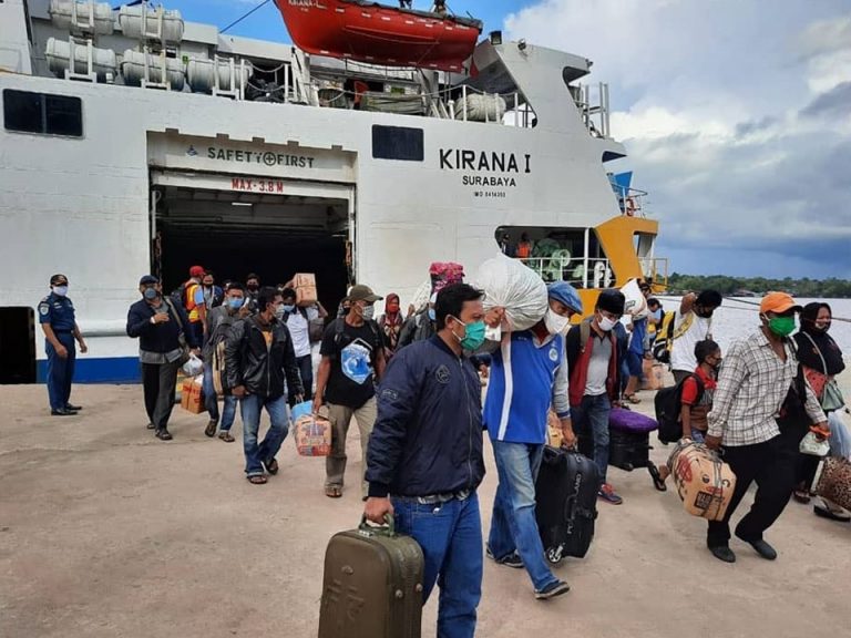 jadwal tiket kapal laut km kirana i 2020 semarnag kumai