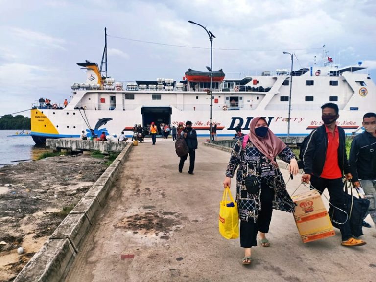 jadwal kapal laut km dharma ferry ii ketapang semarang mudik lebaran