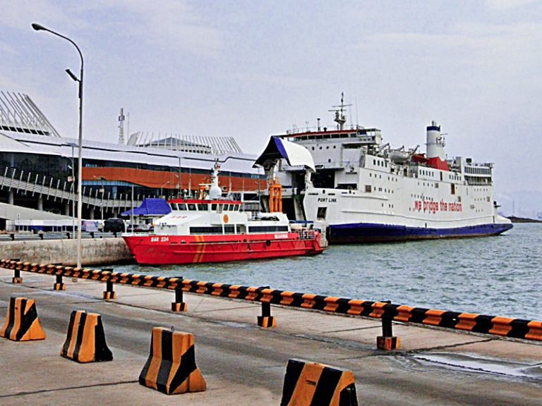 kapal ferry merak bakauheni