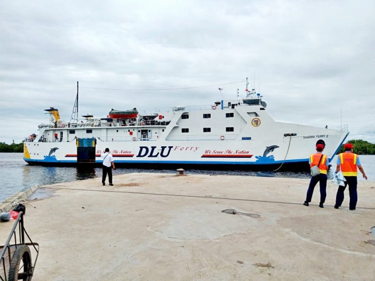km dharma ferry ii - jadwal kapal laut ketapang