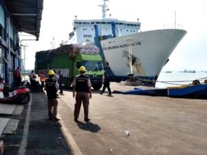 Jadwal Kapal Laut Makassar – Surabaya April 2022