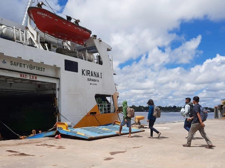 km kirana i - jadwal kapal laut surabaya - kumai