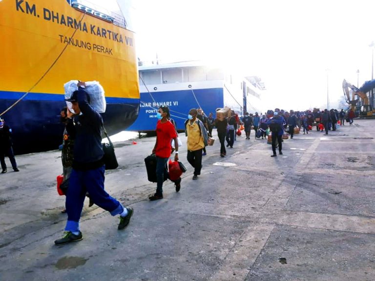 km dharma kartika vii - jadwal kapal laut pontianak