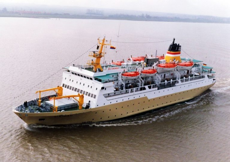 km sirimau - jadwal dan tiket kapal laut pelni 2023 ambon sorong manokwari