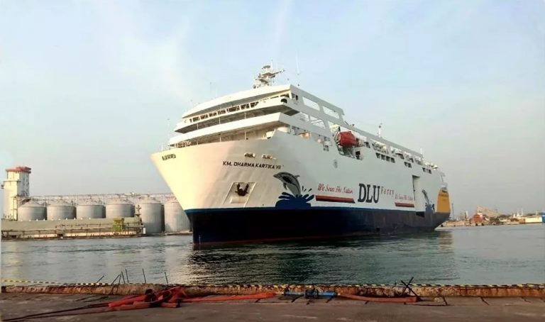 km dharma kartika vii - jadwal dan tiket kapal laut pontianak 2023 2024 2025