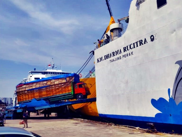 km dharma rucitra ix - jadwal kapal laut kumai semarang