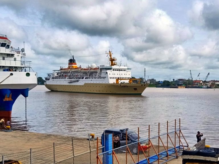 km lawit - jadwal dan tiket kapal laut pelni 2022 semarang pontianak