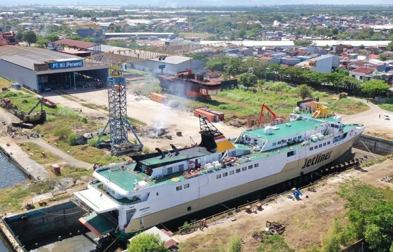 kfc jetliner - jadwal dan tiket kapal laut pelni makassar