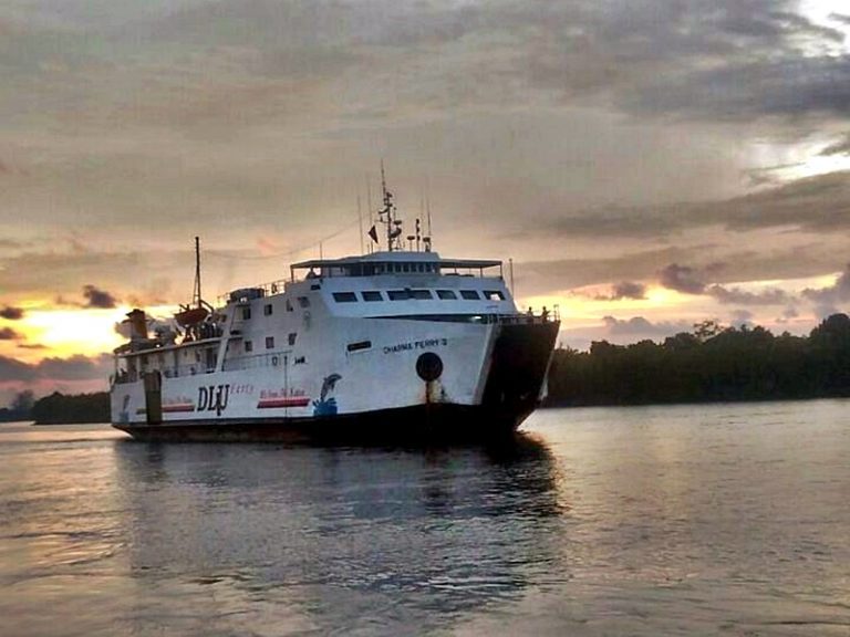 km dharma ferry ii - jadwal kapal laut ketapang
