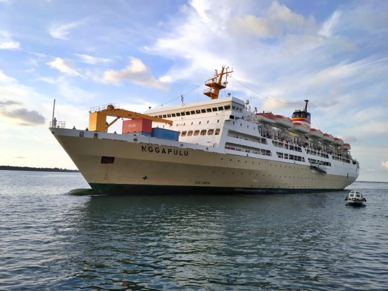 km nggapulu - jadwal dan tiket kapal laut Pelni surabaya ambon