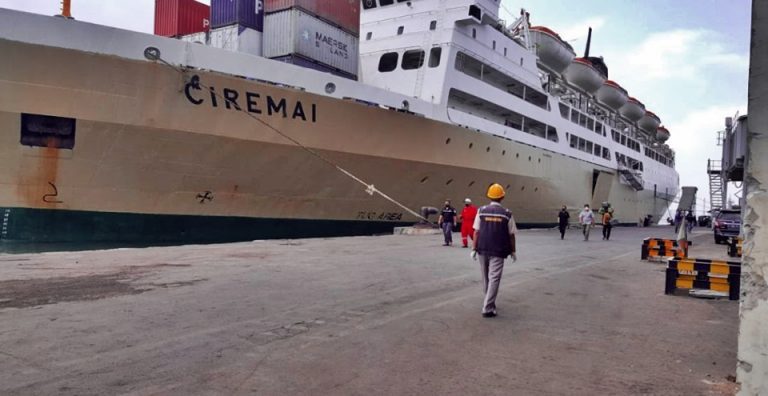 km ciremai - jadwal dan tiket kapal laut pelni 2022 makassar baubau
