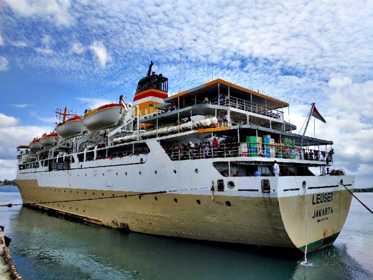 km leuser - jadwal dan tiket kapal laut pelni surabaya labuan bajo agats