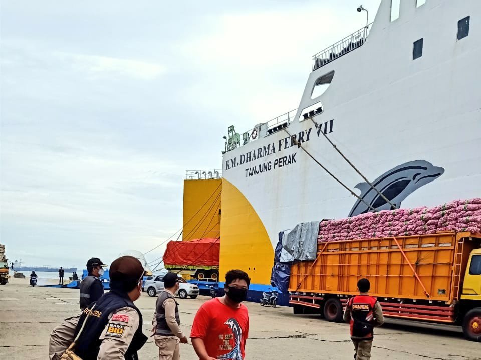 km dharma ferry vii - jadwal dan tiket kapal laut balikpapan surabaya 2022