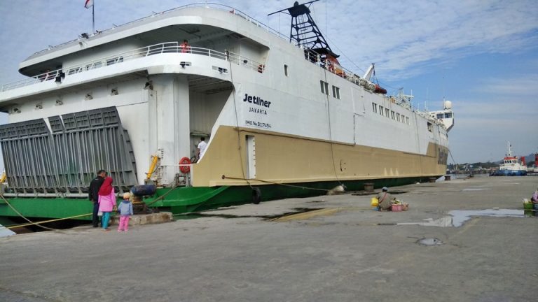 kfc jetliner - jadwal dan tiket kapal laut pelni 2022