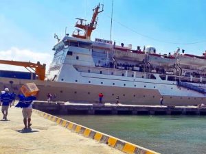 km awu - jadwal dan tiket kapal laut pelni 2022 ende surabaya