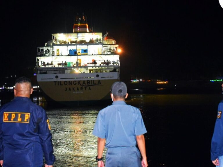 km tilongkabila - jadwal dan tiket kapal laut pelni 2022 labuan bajo denpasar
