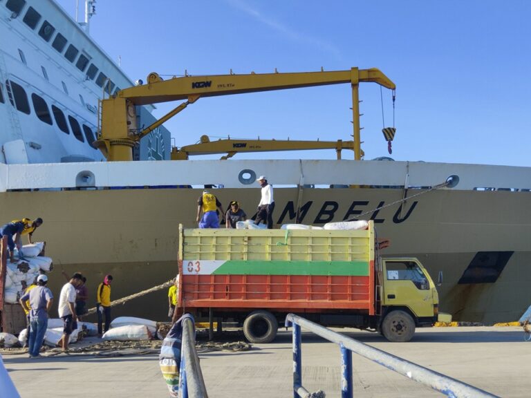 km lambelu - jadwal dan tiket kapal laut pelni 2022 makassar baubau balikpapan parepare