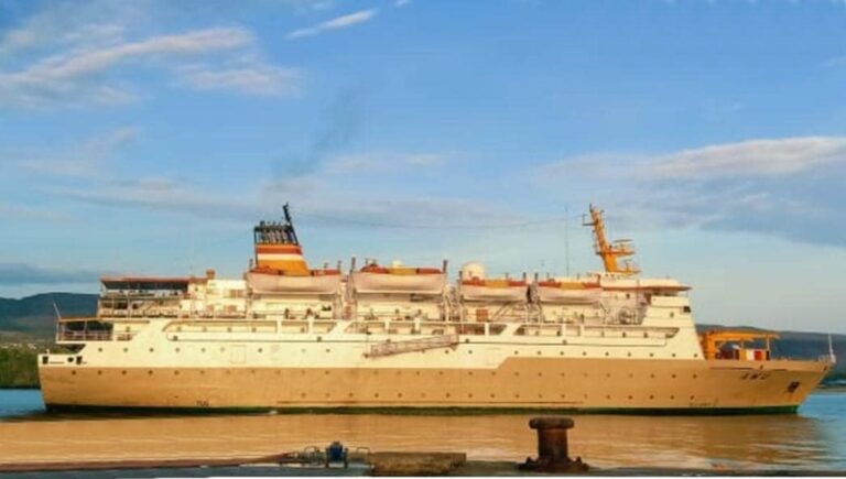 km awu - jadwal dan tiket kapal laut pelni km awu 2022 surabaya bali denpasar