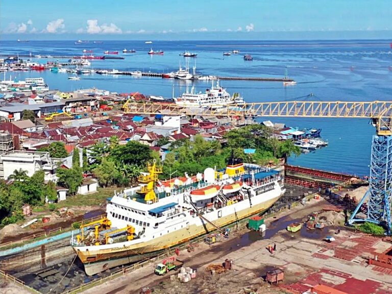 jadwal dan tiket kapal laut pelni km pangrango 2023