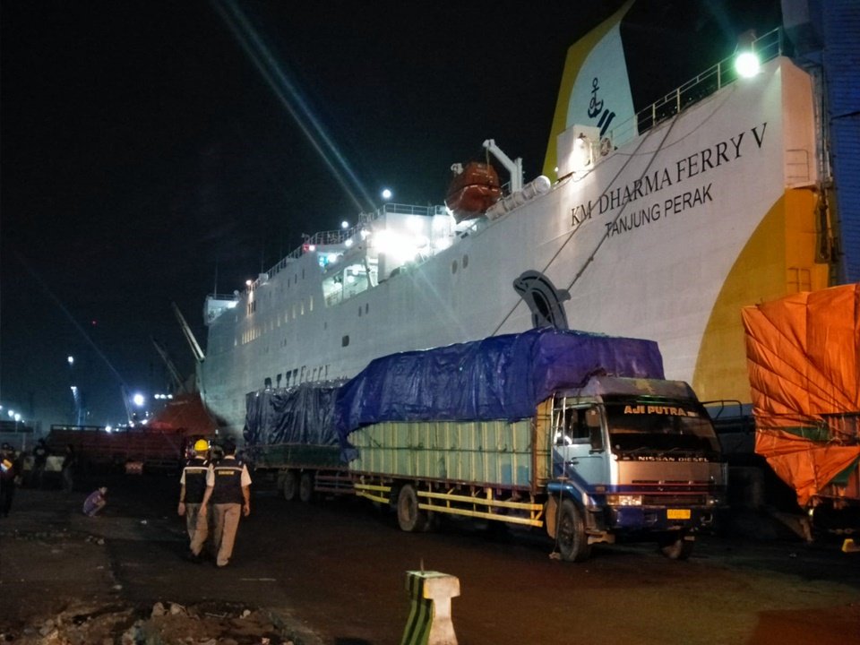 km dharma ferry v, jadwal dan tiket kapal laut surabaya balikpapan 2023