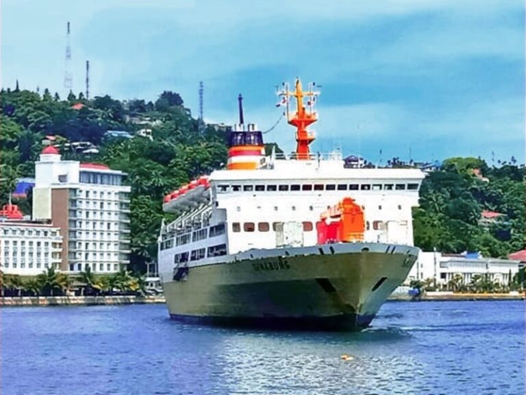 jadwal dan tiket kapal laut pelni km sinabung 2023 sorong bitung