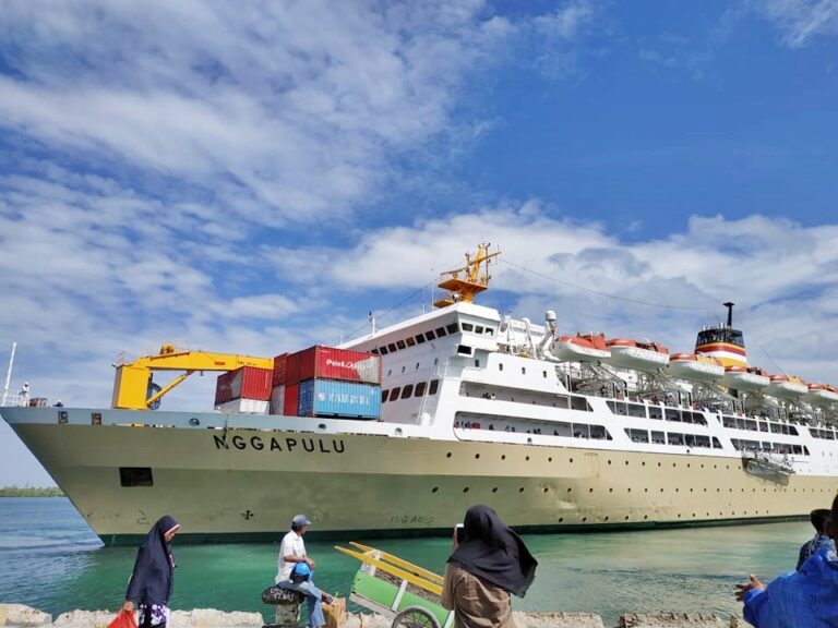 km nggapulu - jadwal dan tiket kapal laut pelni 2023 jakarta makassar fakfak