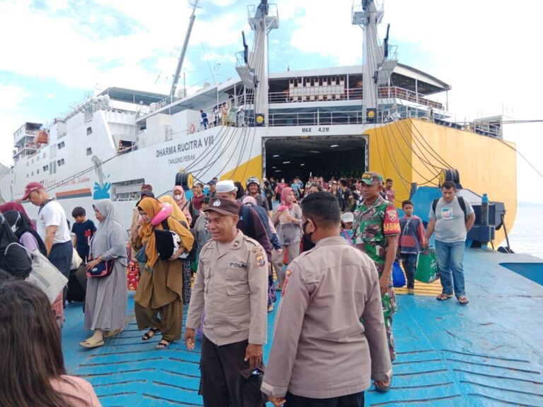 km dharma rucitra viii -- jadwal dan tiket kapal laut 2023 2024 2025