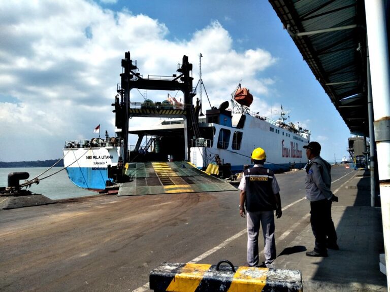 km niki mila utama -- jadwal kapal laut 2023 surabaya bima