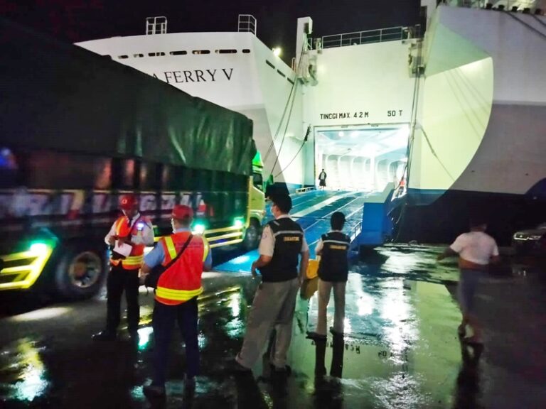 km dharma ferry v -- jadwal dan tiket kapal laut 2024