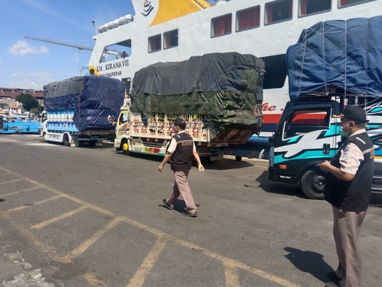 km kirana vii -- jadwal dan tiket kapal laut 2024