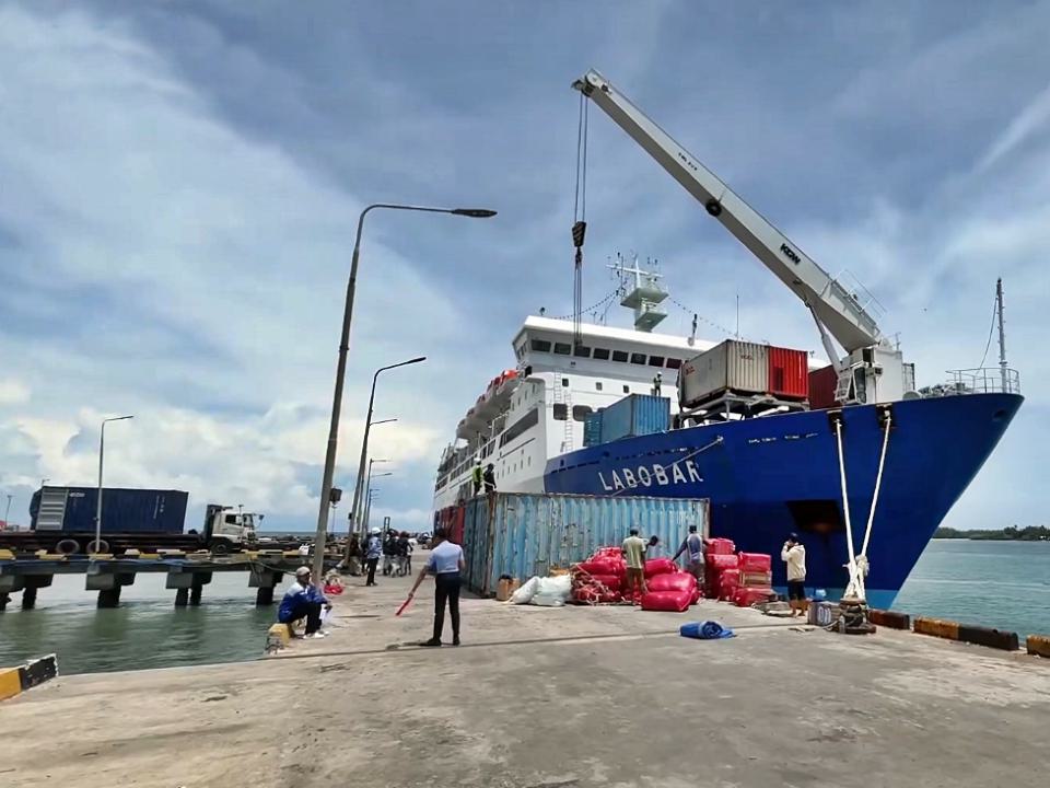 km labobar -- jadwal dan tiket kapal laut pelni